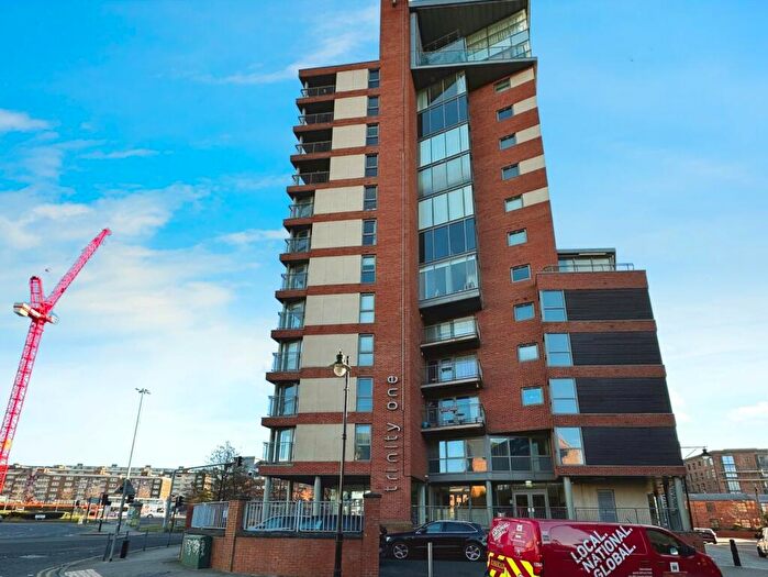 2 Bedroom Flat To Rent In Neptune Street, Leeds, West Yorkshire, Uk, LS9