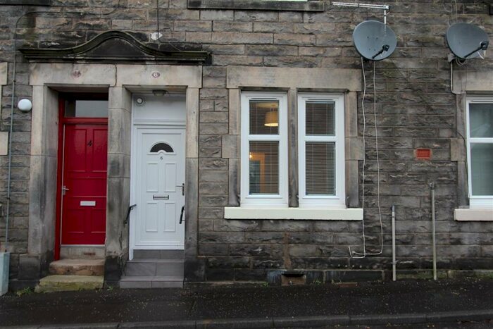 1 Bedroom Flat To Rent In High Beveridgewell, KY12