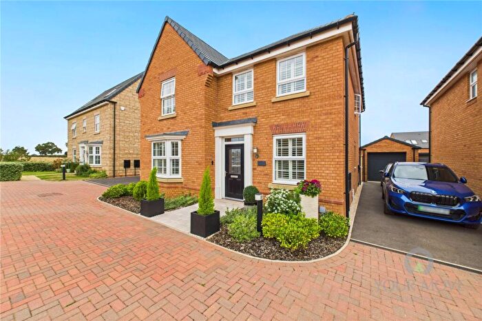 4 Bedroom Detached House For Sale In Abbeyfield Close, Overstone Gate, Northampton, Northamptonshire, NN6