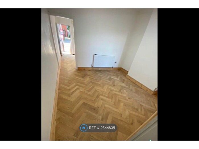 3 Bedroom Terraced House To Rent In Darlaston Road, Walsall, WS2