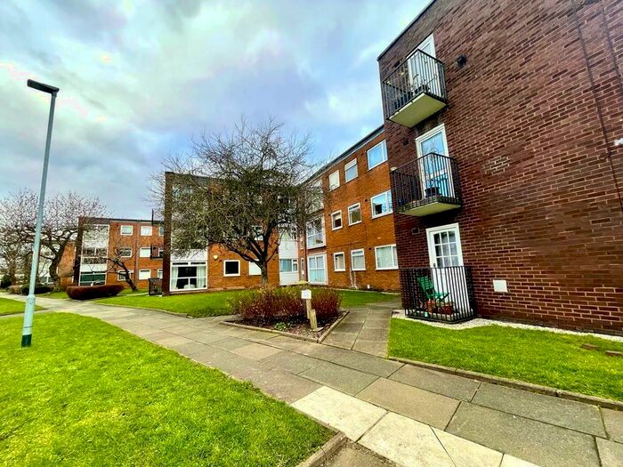 1 Bedroom Flat To Rent In Meadow Court, Chorlton, M21