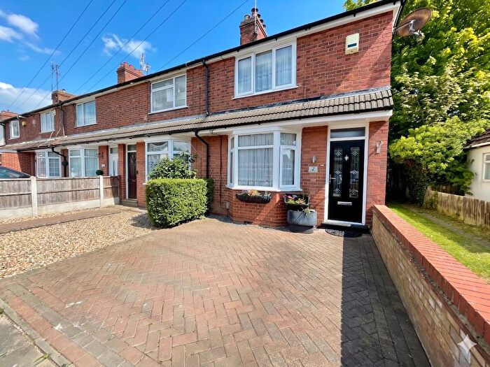 2 Bedroom End Of Terrace House For Sale In Anstee Road, Luton, Bedfordshire, LU4