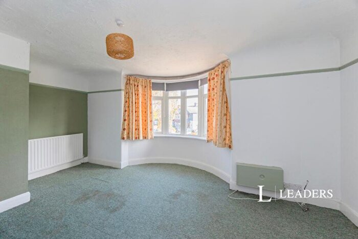 1 Bedroom Apartment To Rent In Highbury Grove, Portsmouth, PO6