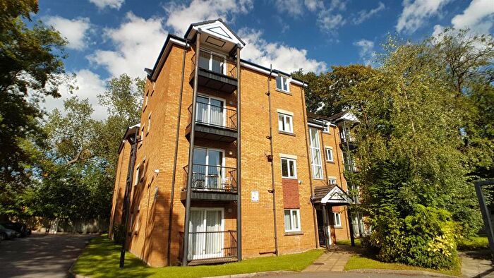 2 Bedroom Flat To Rent In Dawn Court, Wilbraham Road, Fallowfield, M14