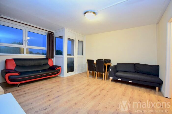 4 Bedroom Flat To Rent In Little Dimocks, London, SW12
