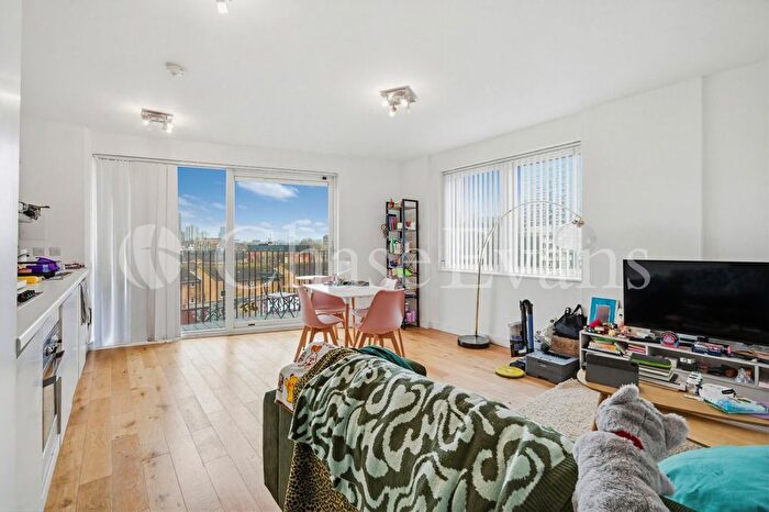 1 Bedroom Flat For Sale In Steedman Street, Elephant Amp; Castle, London, SE17