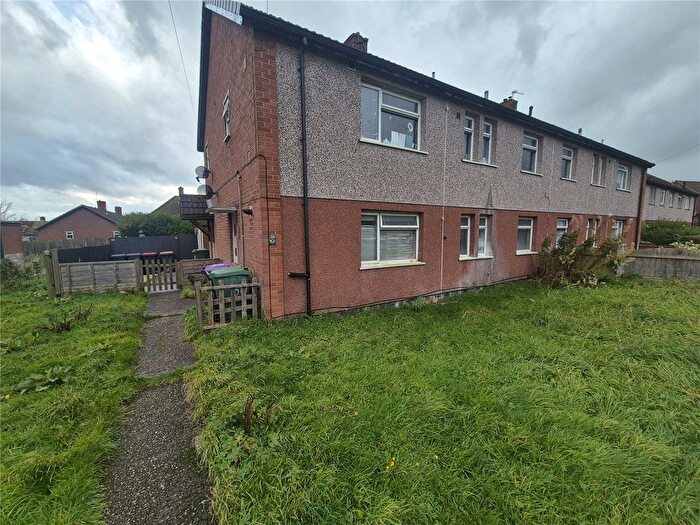 3 Bedroom Flat For Sale In Johnston Road, Dawley, Telford, Shropshire, TF4