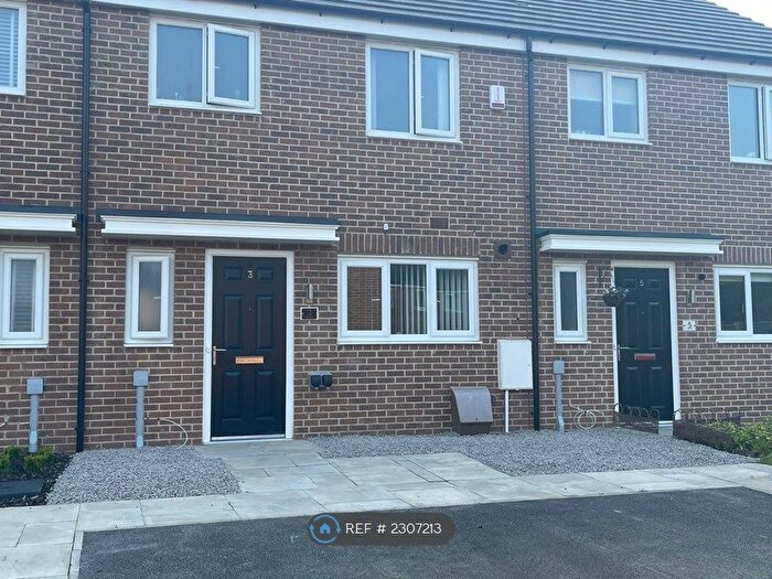 3 Bedroom Terraced House To Rent In Bradford, Bradford, BD2