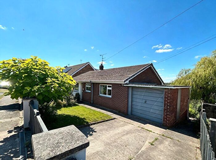2 Bedroom Detached Bungalow For Sale In Meendhurst Road, Cinderford, GL14