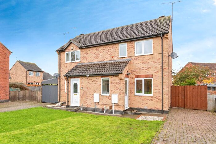 2 Bedroom Semi Detached House For Sale In Ervins Lock Road, Wigston, LE18