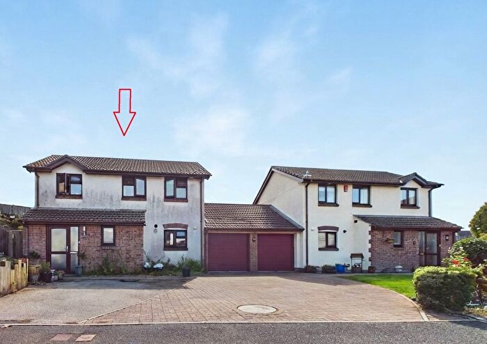 3 Bedroom Property For Sale In Willow Drive, Camborne, TR14