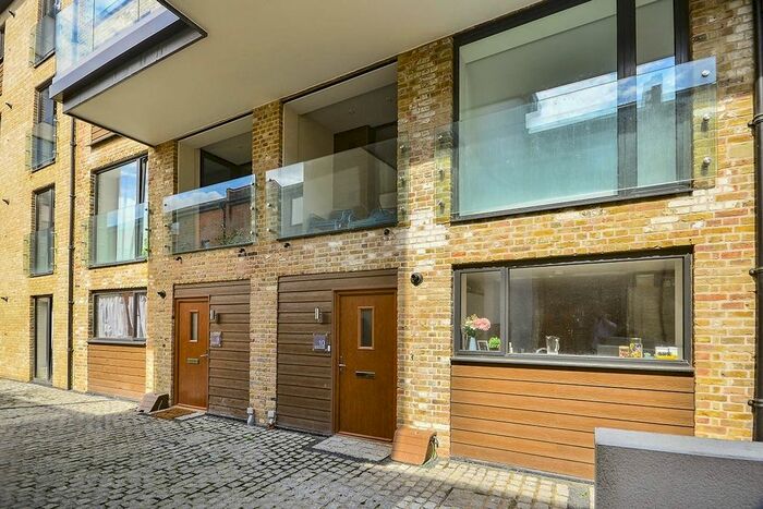 2 Bedroom Flat To Rent In Squire Lofts Stour Street, Canterbury, Kent, CT1