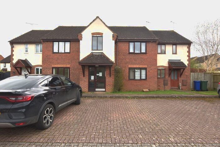 1 Bedroom Flat To Rent In Lapwing Close, Bicester, OX26