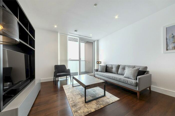 1 Bedroom Apartment To Rent In Maine Tower, Harbour Way, Canary Wharf, London, E14