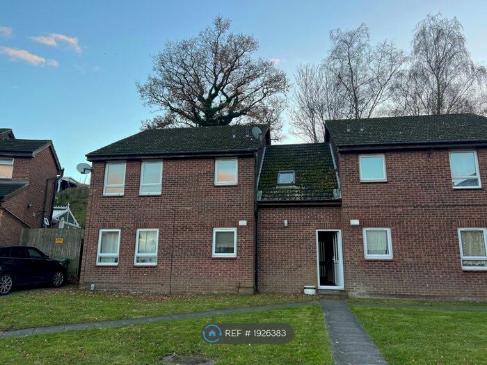 Studio To Rent In Longham Copse, Downswood, Maidstone, ME15