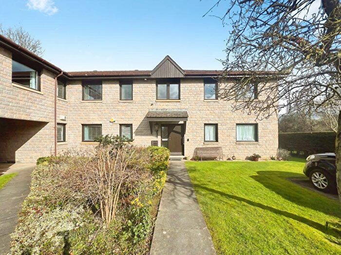 2 Bedroom Flat For Sale In Stephenson Court, Wylam, NE41