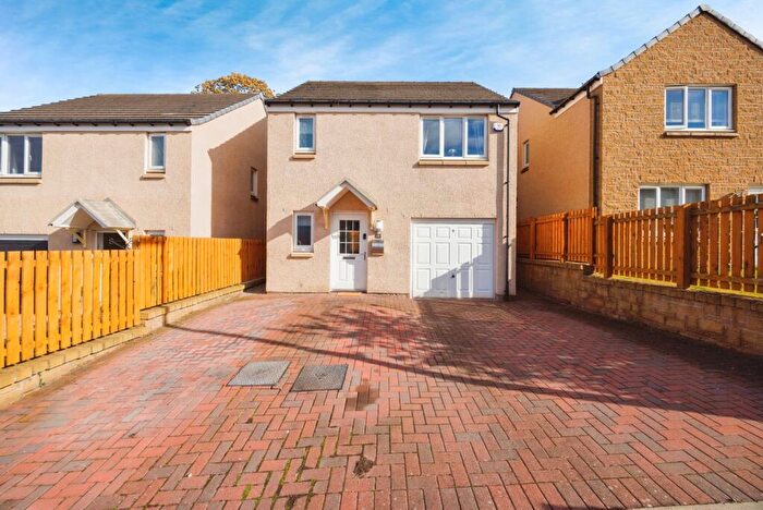 3 Bedroom Detached House For Sale In Whitehouse Crescent, Gorebridge, Midlothian, EH23