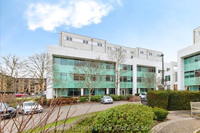 1 Bedroom Flat For Sale In Chrysler House, Bessemer Road, Welwyn Garden City, AL7