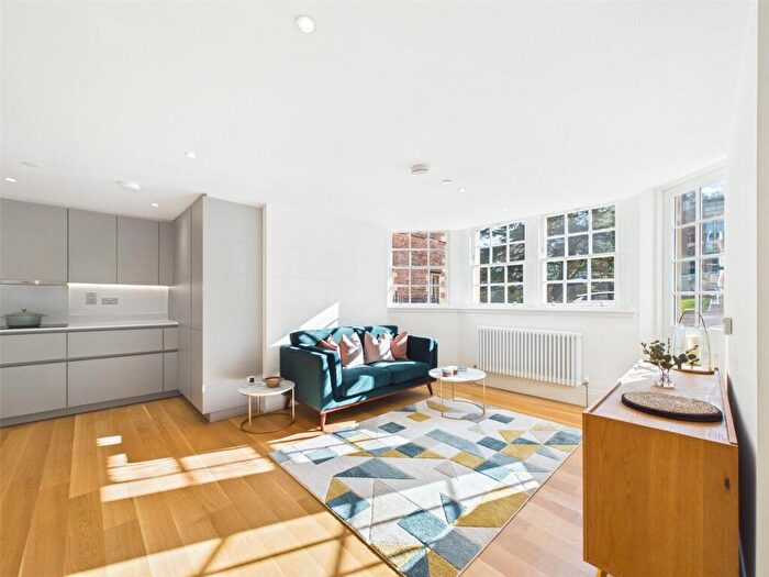 2 Bedroom Apartment To Rent In Sassoon Grove, Edinburgh, Midlothian, EH10