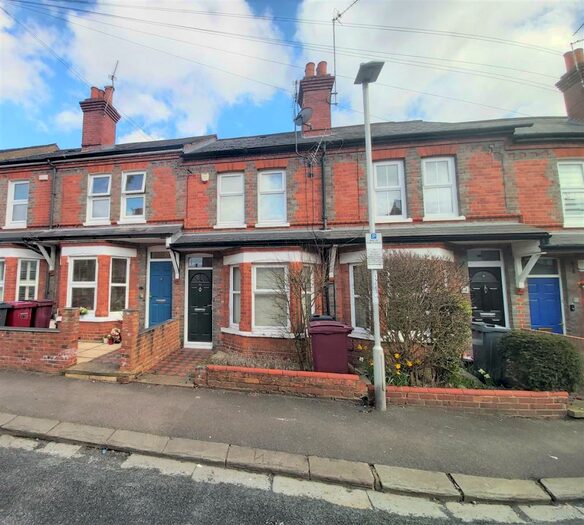 2 Bedroom Terraced House To Rent In Cromwell Road, RG4