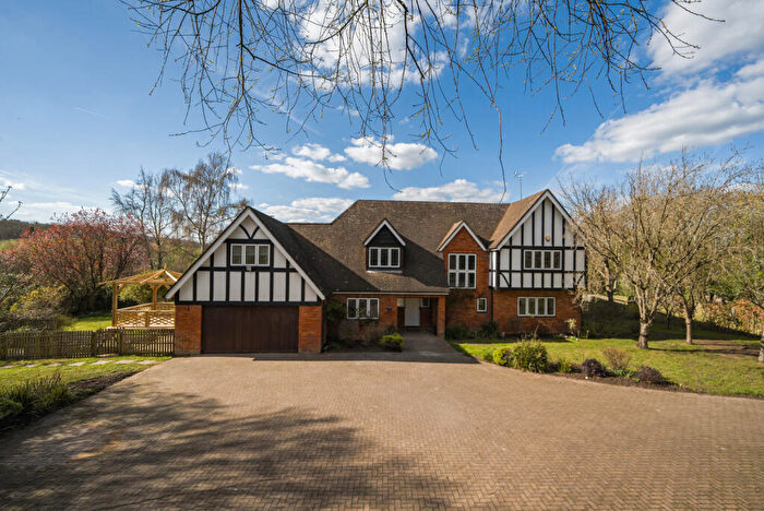 7 Bedroom Detached House To Rent In Burchetts Green Road, Burchetts Green, Maidenhead, Berkshire, SL6