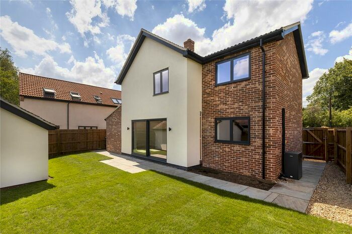 4 Bedroom Detached House For Sale In Green End, Comberton, Cambridge, Cambridgeshire, CB23