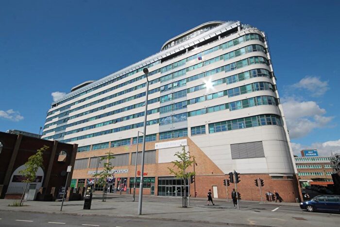 1 Bedroom Apartment To Rent In Marco Island, Huntingdon Street, NG1