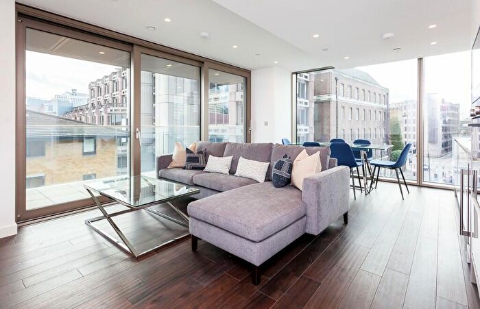 2 Bedroom Apartment To Rent In Rosemary Place, Royal Mint Street, Tower Hill, E1