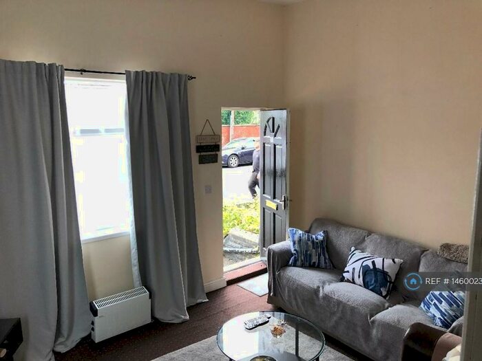 2 Bedroom End Of Terrace House To Rent In Chippinghouse Road, Sheffield, S8