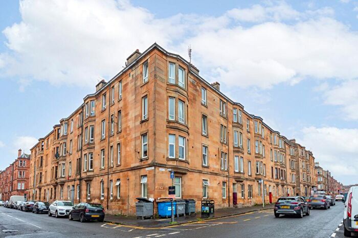 2 Bedroom Apartment For Sale In Calder Street, Govanhill, Glasgow, G42