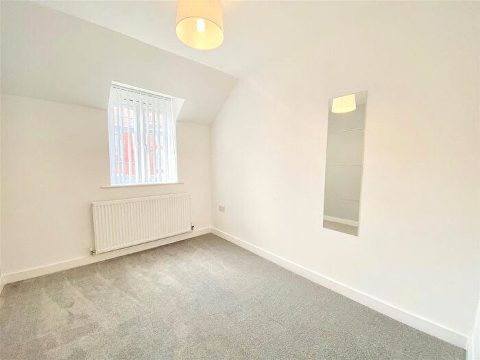 2 Bedroom End Of Terrace House To Rent In Beamish Place, Benwell, Newcastle Upon Tyne, NE15