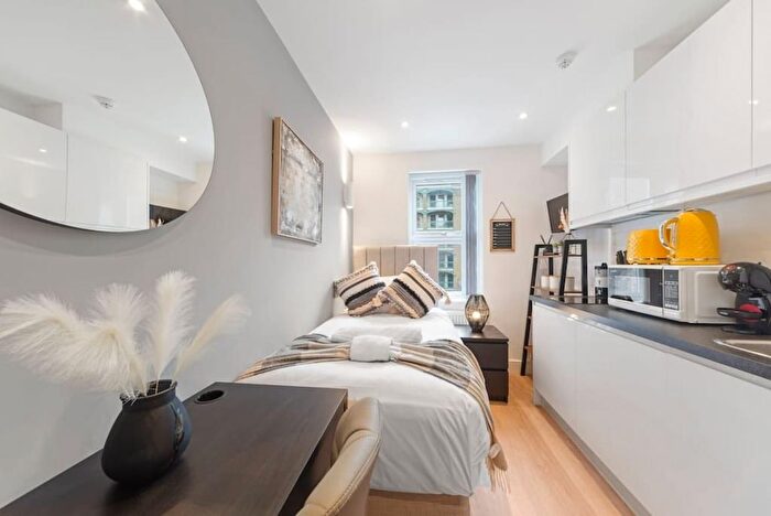 1 Bedroom Studio To Rent In Swinton St, London, WC1X