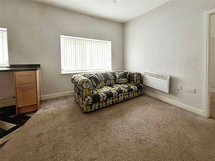 1 Bedroom Flat To Rent In Edmund Street, Darwen, Lancashire, BB3
