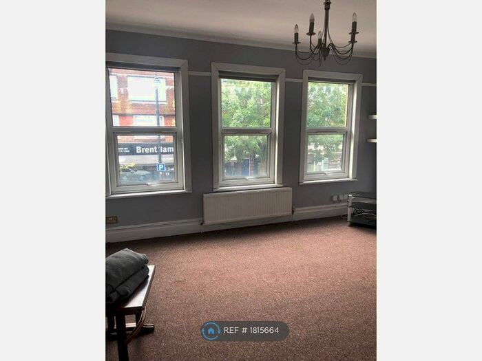 2 Bedroom Flat To Rent In Pitshanger Lane, London, W5