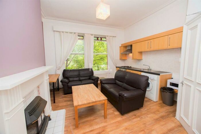 2 Bedroom Apartment To Rent In Grosvenor House, Jesmond, Newcastle Upon Tyne, NE2