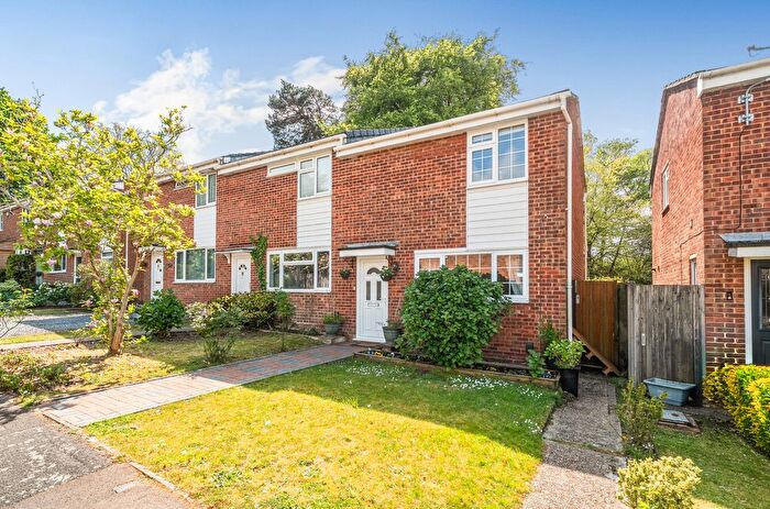 2 Bedroom End Terrace House For Sale In Prunus Close, Lordswood, Southampton, Hampshire, SO16