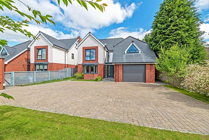 6 Bedroom Detached House For Sale In Warrington Road, Bold Heath, Widnes, WA8