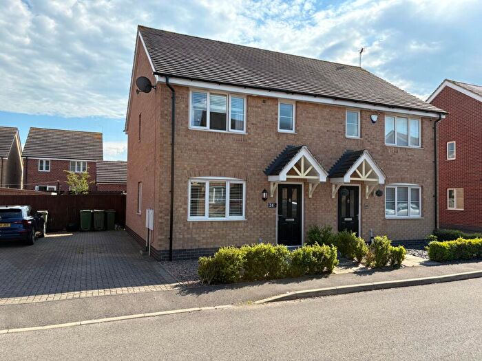 3 Bedroom Semi-Detached House For Sale In Poppy Close, Countesthorpe, Leicester, LE8