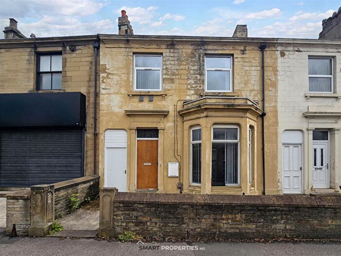 6 Bedroom Terraced House For Sale In Bradford Road, Huddersfield, HD1