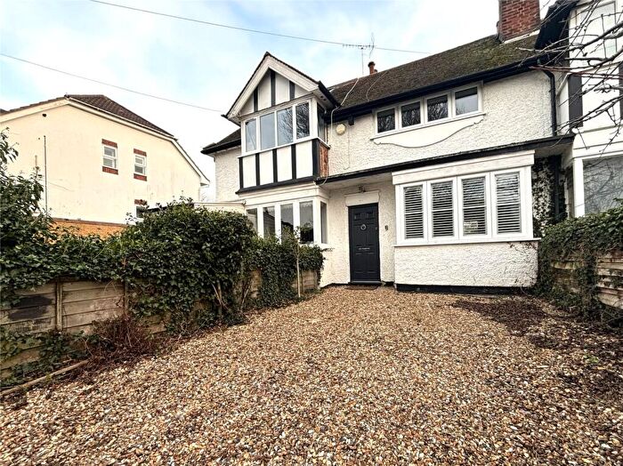 3 Bedroom Terraced House To Rent In Portsmouth Road, Cobham, Surrey, KT11