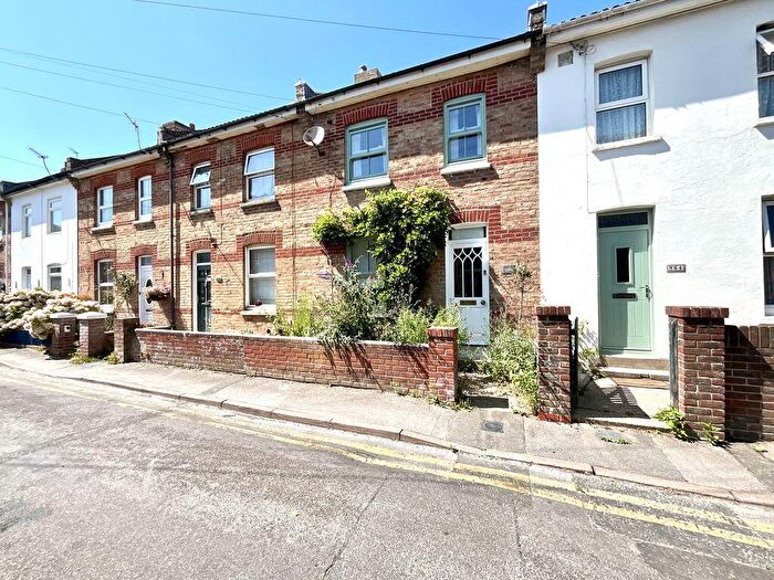 3 Bedroom Terraced House For Sale In Stourfield Road, Southbourne, BH5