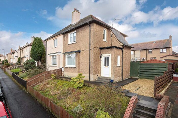 2 Bedroom Semi-Detached House For Sale In Forthview Crescent, Bo'ness, EH51
