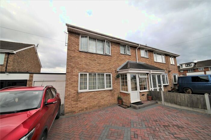 3 Bedroom Semi-Detached House To Rent In Stenning Avenue, Linford, Essex, SS17