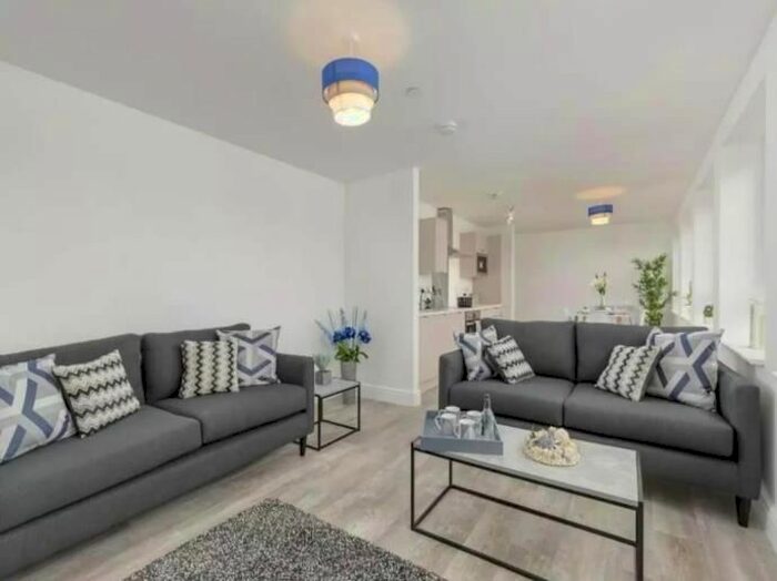 2 Bedroom Flat To Rent In Flat, Elfin Square, Edinburgh, EH11