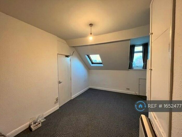 Studio To Rent In Pierremont Crescent, Darlington, DL3