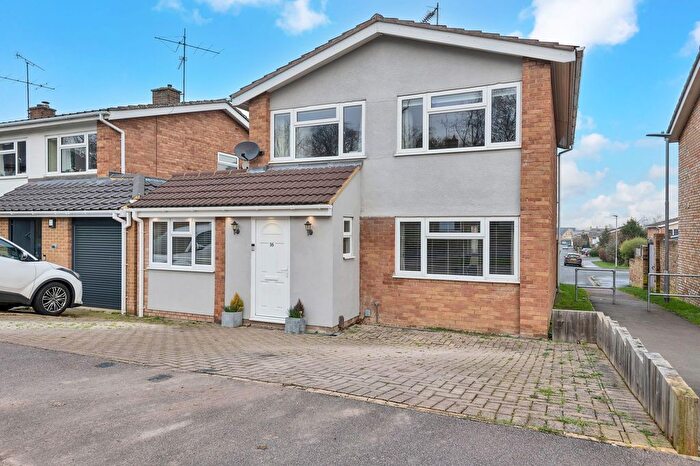 3 Bedroom Detached House For Sale In Wheatfield Crescent, Royston, SG8