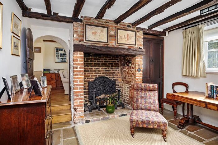 4 Bedroom Cottage For Sale In High Street, Amberley, West Sussex, BN18