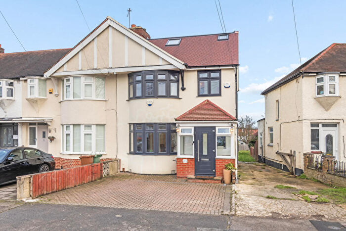 4 Bedroom End Of Terrace House For Sale In Egham Crescent, Cheam, Sutton, SM3