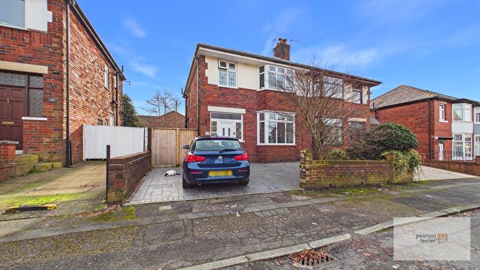 3 Bedroom Semi Detached House For Sale In Sefton Street, Bury, BL9