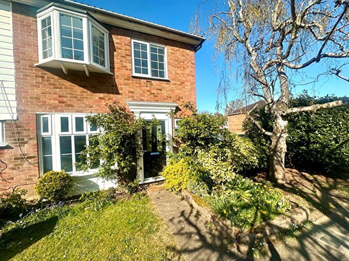 3 Bedroom Terraced House To Rent In Yeomans Mews, Isleworth, TW7